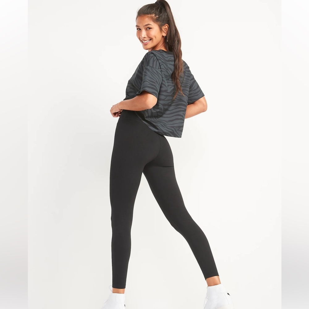 Extra High-Rise PowerChill Hidden-Pocket 7/8-Length Leggings